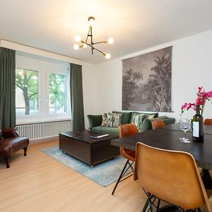 Appartement de Luxe à 2 Chambres à Coucher