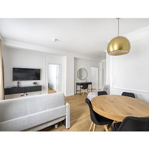 Appartement Familial à 2 Chambres à Coucher