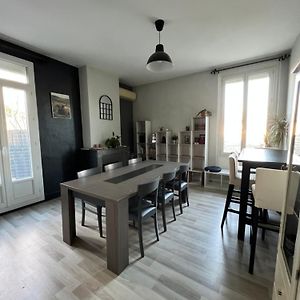 Grand Appartement Avec Terrasse Centre Ville Arles