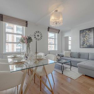 Appartement à 2 Chambres à Coucher