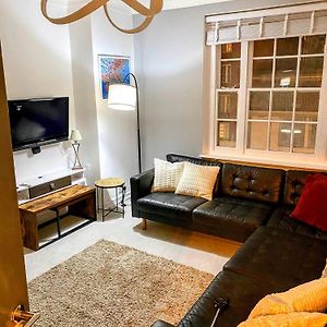 Appartement à 3 Chambres à Coucher
