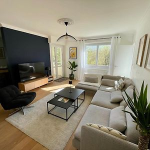 Appartement à 2 Chambres à Coucher
