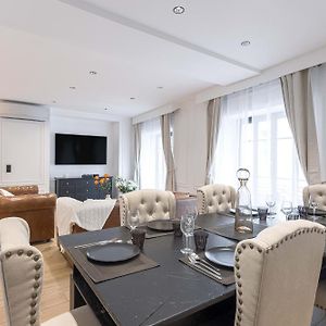 Appartement de Luxe à 3 Chambres à Coucher