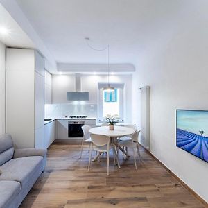 Appartement Suite à 3 Chambres à Coucher