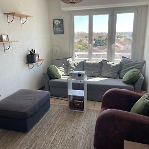 Appartement à 3 Chambres à Coucher