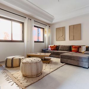 Appartement à 2 Chambres à Coucher