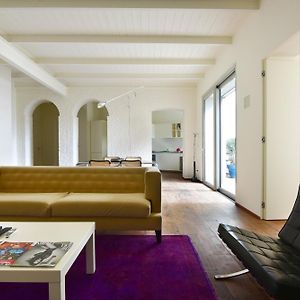 Appartement à 3 Chambres à Coucher