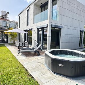 Villa à 3 Chambres à Coucher