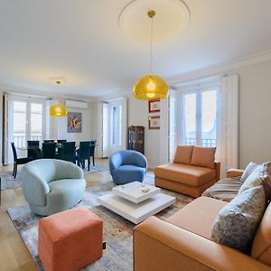 Appartement à 3 Chambres à Coucher