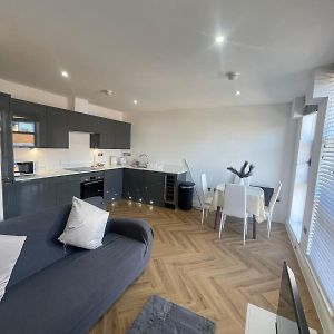 Appartement à 2 Chambres à Coucher