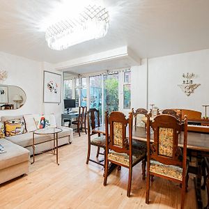 Appartement à 3 Chambres à Coucher