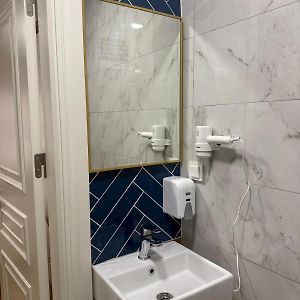 Chambre Budgétée Lit King-Size