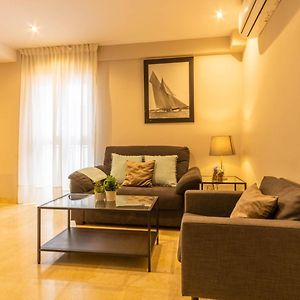 Appartement à 3 Chambres à Coucher