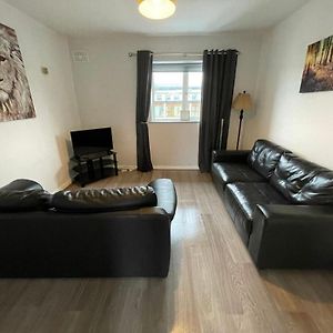 Appartement à 3 Chambres à Coucher