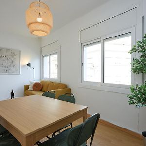 Appartement à 3 Chambres à Coucher