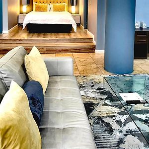 4 On Pritchard Luxury Suites
