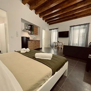 Studio de Luxe Lit King-Size