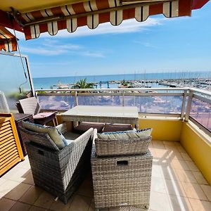 Superbe appartement en bord de mer, près du centre et des plages