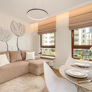 Golden Apartments Warsaw -New Stylish Apartments In The City Center- Rondo Daszynskiego- Gieldowa