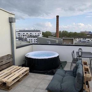 Appartement à 2 Chambres à Coucher
