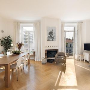 Appartement à 2 Chambres à Coucher