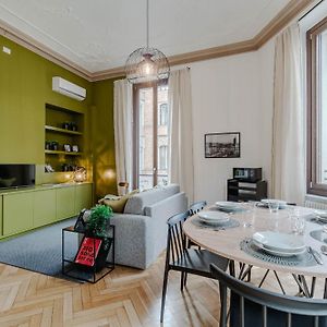 Appartement de Luxe à 2 Chambres à Coucher