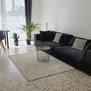 Appartement à 3 Chambres à Coucher