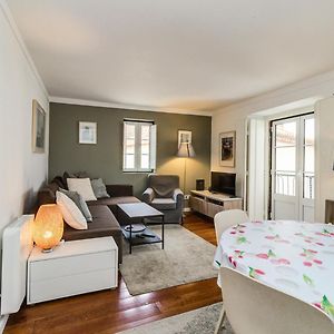 Appartement à 3 Chambres à Coucher