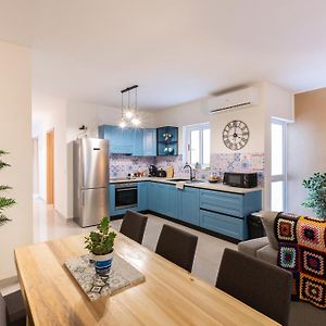 Appartement à 3 Chambres à Coucher