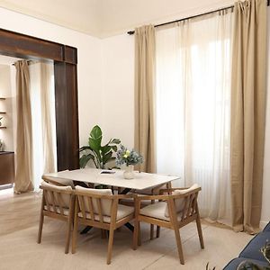 Appartement à 3 Chambres à Coucher