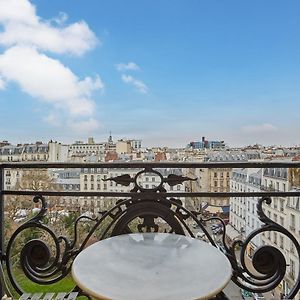 Appartement à 3 Chambres à Coucher