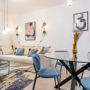 Appartement à 2 Chambres à Coucher