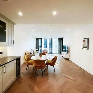 Appartement à 2 Chambres à Coucher