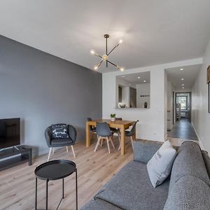 Appartement à 2 Chambres à Coucher