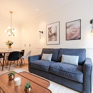 Appartement à 3 Chambres à Coucher