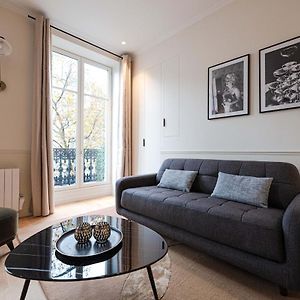 Appartement De Luxe Dans Le Centre De Paris 2-4P