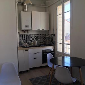 Appartement à 2 Chambres à Coucher