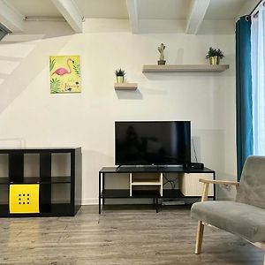 Appartement à 2 Chambres à Coucher