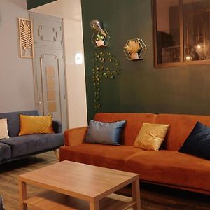 Appartement à 2 Chambres à Coucher
