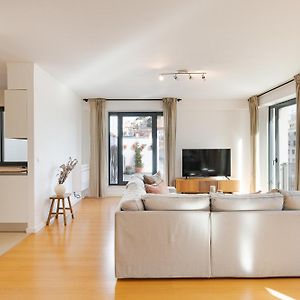 Appartement à 2 Chambres à Coucher