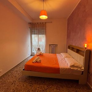 Marconi Rooms And Apartments