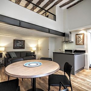 Appartement à 2 Chambres à Coucher