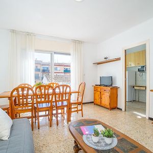 Appartement à 3 Chambres à Coucher