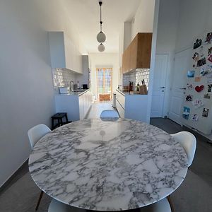 Luxury Apartment, Private Terrace & Free Parking