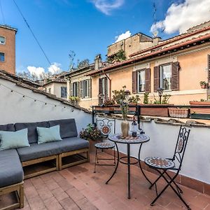 Maya Rhome Trastevere