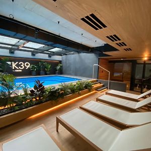 Vistula Avenue Apartment Free Parking, Swimming Pool, Sauna & Gym