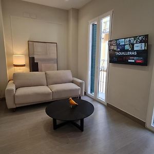 Navas 101 Cosmopolitan Loft