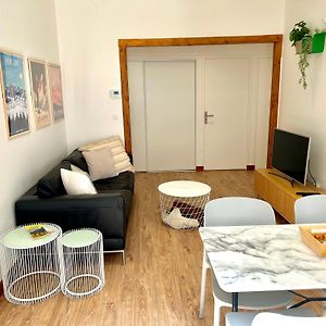 Appartement à 2 Chambres à Coucher