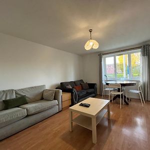 Appartement à 2 Chambres à Coucher