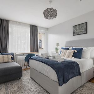 Appartement à 3 Chambres à Coucher